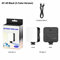 Mini Lampe Vidéo LED RGB, Lumière d'Appoint de Poche Rechargeable 2700K-6500K avec Griffe Porte-Accessoire pour Appareil Photo, Téléphone, Selfie et Vlogging