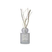 Diffuseur de parfum à bâtonnets aux huiles essentielles sans alcool, longue durée, parfum fruité pour la maison avec notes boisées vanillées