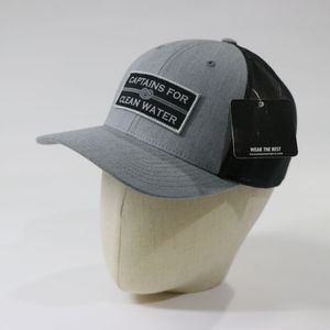 Gorra de camionero de malla vintage de 6 paneles sin estructura personalizada ZZB en gris con bordado y hebilla de cola de plástico de doble fila - Product Image 1