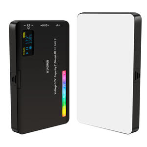 Vente en gros de lumières de poche portables 140RGB très vendues, lumières de remplissage pour ordinateur, lumières de photographie pour caméra - Product Image 1