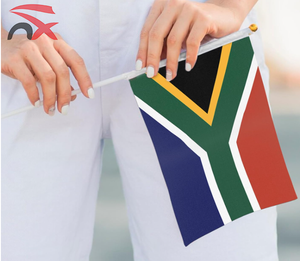 Bandera Nacional de Sudáfrica Personalizada de Poliéster de 14*21cm con Asta de Plástico para Agitar con la Mano - Product Image 3