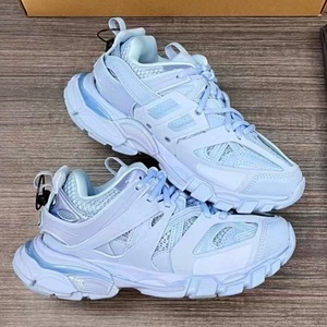 Chaussures de luxe en cuir véritable de haute qualité, tendance mode, légères, en maille, antidérapantes, avec éclairage LED, confortables, modèle Cloud 3.0 - Product Image 1