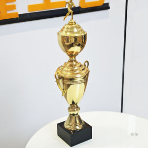 Trofeo de Latón Ecológico de Primera Calidad, Acabado Dorado Pulido, Diseño de Tallado Intrincado, Premio de Alta Gama para Ganadores <span class=keywords><strong>VIP</strong></span>, Regalos de Bienvenida - Product Image 3