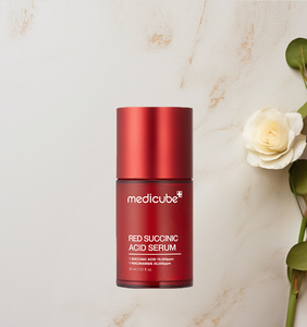 Suero de Ácido Succínico Rojo MEDICUBE 30ml - Suero Antienvejecimiento y Blanqueador Específico con Glicerina - Suero Coreano Especializado - Product Image 5