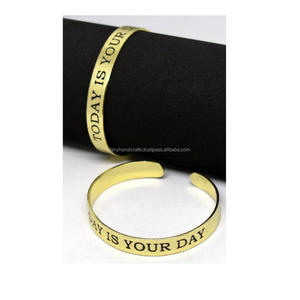 Cadeaux de Nouvel An 2025 pour la famille, bracelet vibrant fait main, cadeau pour homme, bijoux hip hop géométriques, bijoux avec revêtement laqué - Product Image 4