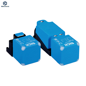 Capteur de proximité inductif carré IQ40-20NPP-KK1 et IQ40-40NPS-KC0S pour l'automatisation industrielle et les équipements de détection des métaux - Product Image 1