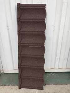 DX51D Feuille de <span class=keywords><strong>toiture</strong></span> résistante à la chaleur Durabilité principale Conception moderne Tuiles en métal revêtues de pierre pour les bâtiments - Product Image 4