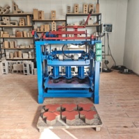 Machine à briques perméables 4-35a, formage par vibration semi-automatique, machine à fabriquer des blocs de ciment pour les projets de construction de villes éponge