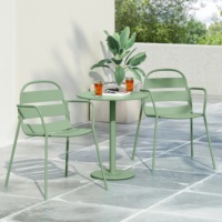 Chaise de balcon d'hôtel, table ronde, mobilier en métal, chaise de bistrot d'extérieur