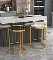 Luxuriöser PU-Leder Barhocker, Ergonomische Rückenlehne mit Goldenen Metallbeinen, Langlebiger Akzentstuhl für Esszimmer, Café & Wohnbereich