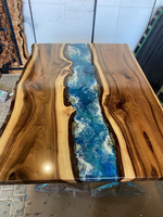 Table de rivière époxy en résine à bord ondulé table à thé dorée table d'artisanat de rivière