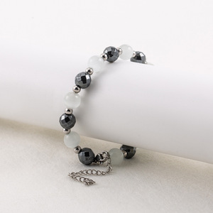 สร้อยข้อมือลูกปัดแบบยูนิเซ็กซ์สีดำสีขาวบล็อกสีทรงเรขาคณิตรูปลูกบอลเครื่องประดับเหล็กไทเทเนียม XYB0096 - Product Image 1