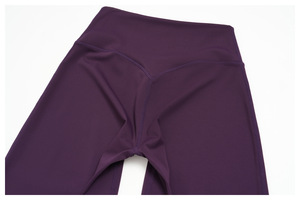 Conjunto de <span class=keywords><strong>Yoga</strong></span> de Secado Rápido para Mujer con Logotipo Personalizado, Top Deportivo de Manga Corta, Ropa de Gimnasio, Pantalones Cortos de <span class=keywords><strong>Yoga</strong></span> de Cintura Alta con Efecto Levanta Glúteos - Product Image 2