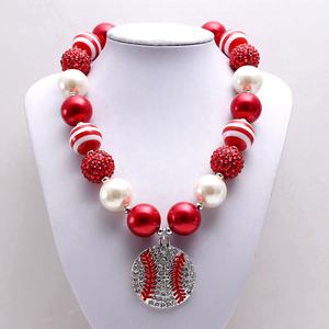 Новейшие ювелирные изделия для девочек красный + белый бейсбольный кулон ожерелье детское бисером массивное ожерелье из жевательной резинки чокер подарок 1 шт. - Product Image 1
