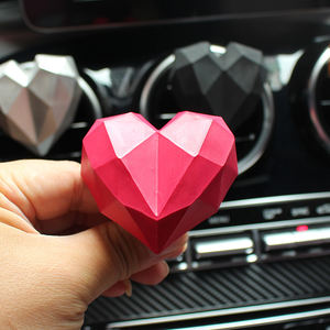 Diffuseur d'air pour voiture en plâtre parfumé mignon, clip de ventilation, design en forme de cœur 3D, élimination des odeurs, cadeau pour femmes, garantie 5 ans - Product Image 6