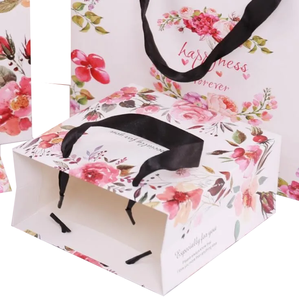 Bolsas de papel blanco personalizables de alta calidad laminadas reciclables con hermoso diseño personalizado - Product Image 4