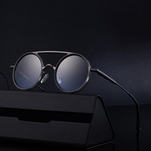 KSL-98387 Gafas de sol ovaladas para hombre, montura de metal negro, protección UV400, clase 2, montura de plástico y metal para uso en exteriores - Product Image 1