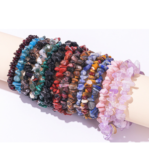Bracelet irrégulier en perles de gravier Quartz dégringolé Bracelet <span class=keywords><strong>pour</strong></span> femmes Vente en gros naturel améthyste fluorite cristal puces - Product Image 4