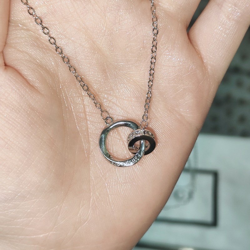 Uomini in diamante bianco