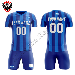 Uniforme de Fútbol Personalizado al por Mayor con Diseño Sublimado para Hombre, 100% Poliéster, 220 g/m² - Product Image 4