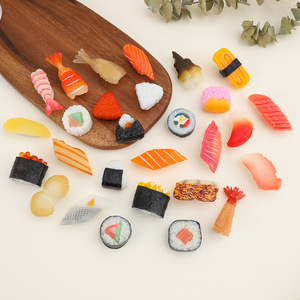 โมเดลซูชิจำลองขนาดเล็ก, พวงกุญแจรูปข้าวปั้นซูชิญี่ปุ่นจำลอง, ของเล่นจำลองรูปอาหารซูชิ - Product Image 2