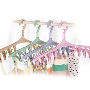 Colgador de Ropa para Bebé con 8 Pinzas, Tendedero Multifuncional Resistente al Viento, Colgador Portátil para Calcetines, Ropa Interior y Lavandería - Product Image 4
