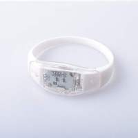 LED Glow Armbanden met Geluidsgestuurde Functie voor Feesten, Kerstmis, Afstuderen, Valentijnsdag, Concerten, Nieuwjaar en Aanmoedigingsattributen