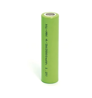 Baterai NiMH 17670 4/3A 1.2V 3800mAh. Cocok untuk perangkat dengan kebutuhan drainase tinggi. Tersedia juga dalam kapasitas 3700mAh, 3600mAh, dan 3500mAh.