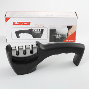 Offre Spéciale 4 <span class=keywords><strong>en</strong></span> <span class=keywords><strong>1</strong></span> accessoires <span class=keywords><strong>de</strong></span> couteau <span class=keywords><strong>de</strong></span> cuisine <span class=keywords><strong>3</strong></span> étapes <span class=keywords><strong>aiguiseur</strong></span> <span class=keywords><strong>de</strong></span> couteau <span class=keywords><strong>en</strong></span> acier inoxydable poignée Portable <span class=keywords><strong>aiguiseur</strong></span> <span class=keywords><strong>de</strong></span> couteau pour Chef - Product Image 6