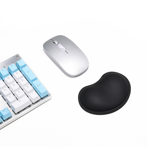 משטח עכבר משענת שורש כף יד סיליקון ארגונומי עם בסיס ג'ל מונע החלקה למחשב משענת יד 3D קריקטורה כרית יד משענת משטח עכבר - Product Image 1