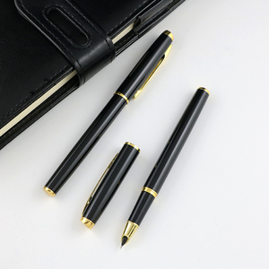 Pluma Estilográfica de Primera Calidad con Escritura Fluida, Líneas Impresionantes, Estilo Moderno Irresistible, Punta Fina Original, Dorada - Product Image 3