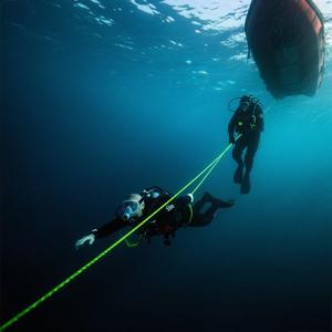 Bateau de sauvetage à force de traction haute résistance de 150 kg avec produit de sécurité aquatique à éclairage de guidage pour utilisation sous-marine Type de communication