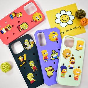 Clips de chaussures de dessin animé à succès, accessoires de chaussures en PVC souple 2D, ornements pour tongs, décorations amusantes de la famille <span class=keywords><strong>Simpson</strong></span> - Product Image 3