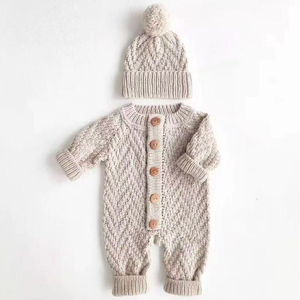 Tenue de Naissance en Coton Biologique Tricoté Épais et Oversize à Manches Longues <span class=keywords><strong>avec</strong></span> Broderie Nom et Nœud Assorti et Bonnet - Product Image 2