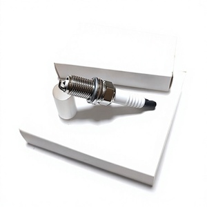 Nueva Bujía Neutral OE BKR6E112756 para Mitsubishi para <span class=keywords><strong>Suzuki</strong></span> - Product Image 1