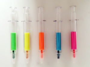 Khuyến Mại Sáng Tạo Tiêm Hình Dạng <span class=keywords><strong>Highlighter</strong></span> Bút Đánh Dấu, Sáng Kim Bác Sĩ Y Tá Bệnh Viện Ống Tiêm <span class=keywords><strong>Highlighter</strong></span> Đánh Dấu - Product Image 2