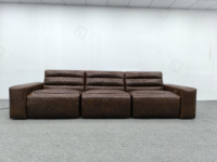 Canapé 3 places en cuir huilé vintage de luxe, design droit, style minimaliste italien pour salon et hôtel