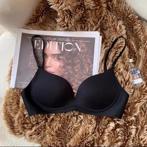 Áo ngực nữ Đồ lót xếp nếp chất lượng cao có khóa lưng có thể điều chỉnh và độ đàn hồi cao Đồ lót không viền xếp nếp. - Product Image 5