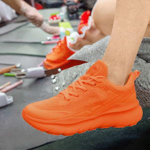 Chaussures de sport décontractées populaires pour hommes et femmes, respirantes, amortissantes, baskets personnalisées fabriquées en EVA par une entreprise expérimentée - Product Image 3