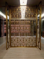 Séparation d'entrée d'écran moderne en acier inoxydable or rose conception creuse de treillis étanche pour la décoration de la maison diviseur de pièce de porche