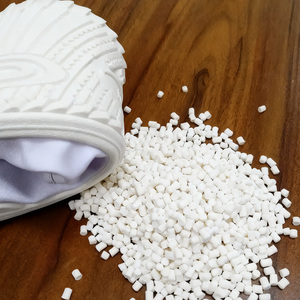 Nhà Sản Xuất Bán Buôn Trinh Trắng Polyvinyl Clorua Hạt <span class=keywords><strong>PVC</strong></span> Nguyên Liệu Cho Đùn Giày Duy Nhất Nhựa Masterbatches - Product Image 2