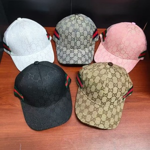 Casquette de baseball en jacquard à visière incurvée avec lettre G, casquette à visière rigide en stock, <span class=keywords><strong>chapeau</strong></span> à carreaux de protection solaire pour hommes <span class=keywords><strong>et</strong></span> femmes - Product Image 1