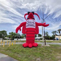 Homard Gonflable Géant d'Extérieur pour Publicité, Mascotte Publicitaire, 1 MOQ, Durable, Étanche, Résistant au Vent, 10-12 pieds, Alimenté Électriquement, Marque