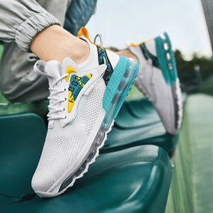 Chaussures de marche respirantes à lacets en maille à la mode légères pour hommes avec coussin antidérapant et durable pour tenue décontractée - Product Image 5