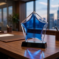 Trofeo de Cristal K9 Estrella Azul Personalizado Directo de Fábrica, Placa de Cristal Transparente con Pedestal Negro, Reconocimiento Corporativo por Excelencia