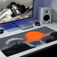 Tapis de bureau extra-large style peinture à l'encre, Coucher de soleil, Falaise, Cascade isolée, Bords en caoutchouc cousus ; Décoration de bureau artistique paysagère apaisante