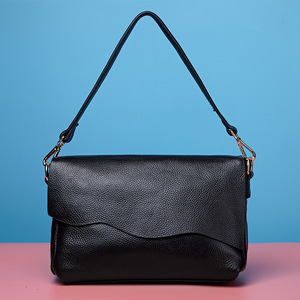 Sac à bandoulière à rabat pour femme, sac à bandoulière en cuir véritable tendance pour femme, sac messager en cuir - Product Image 2