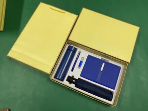 Offre spéciale Coffret cadeau d'entreprise avec tasse thermos 5 en 1 <span class=keywords><strong>et</strong></span> carnet à stylo en métal avec parapluie Coffret cadeau promotionnel - Product Image 3