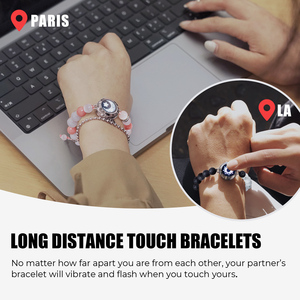 Pulseras al Por Mayor Sol y Luna Pulseras Inteligentes para Parejas con Amor Táctil a Larga Distancia - Product Image 2