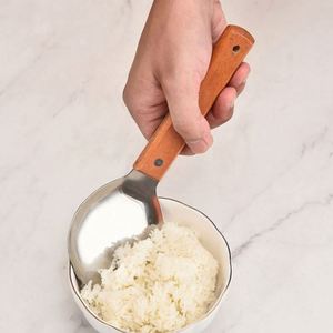 Cuillère à riz antiadhésive en acier inoxydable avec manche en bois, ustensile pour cuiseur à riz domestique - Product Image 3
